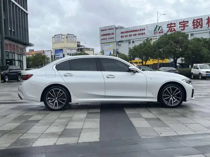 BMW 3 Series 2022 Model 325Li M Sports Set – фото 8