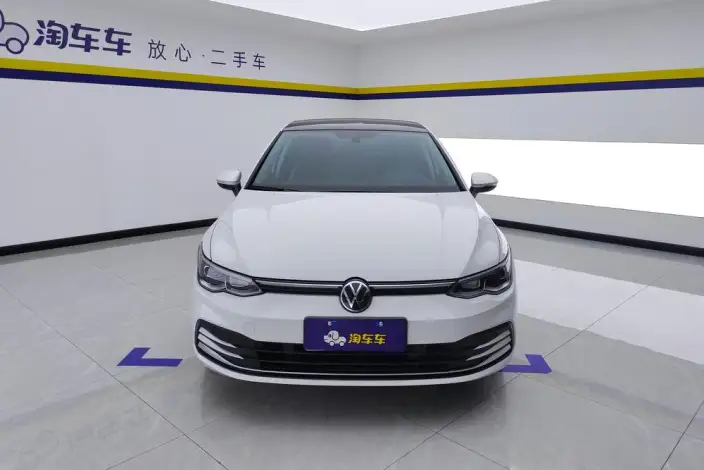 Volkswagen Golf 2023 Model 280TSI DSG Pro – фото 2