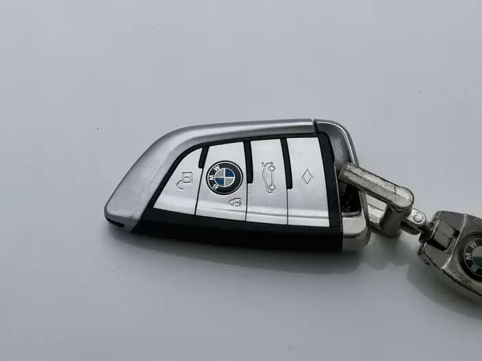 BMW 3 Series 2023 Model 320i M Sports Set – фото 5