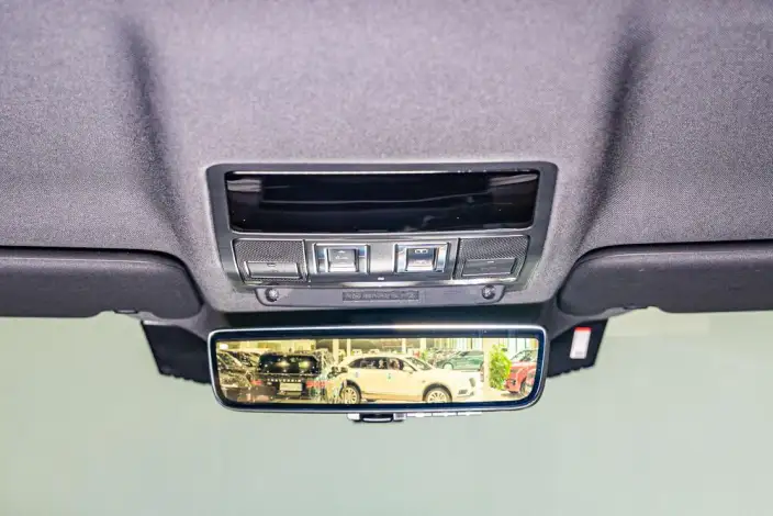 Land Rover Defender 2024 Model 110 3.0T P400 X-Dynamic HSE – фото 6