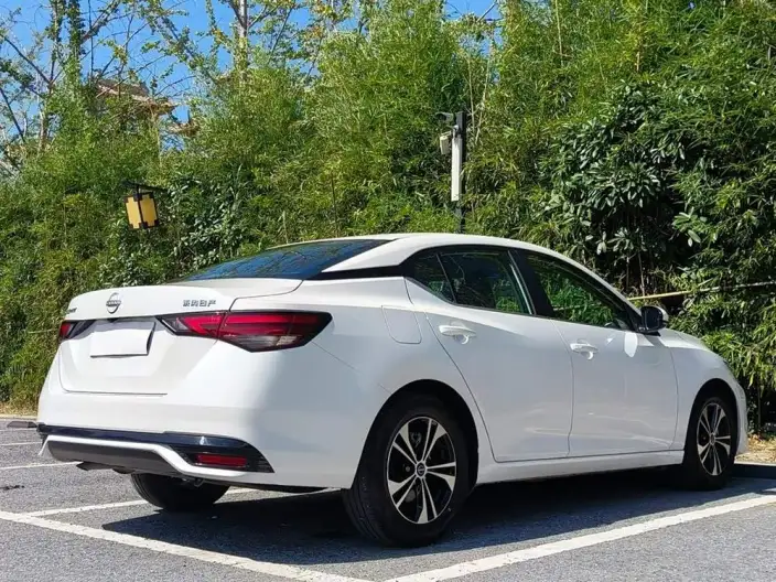 Nissan Sylphy 2023 Model Facelift 1.6L CVT Yuexiang Edition – фото 6