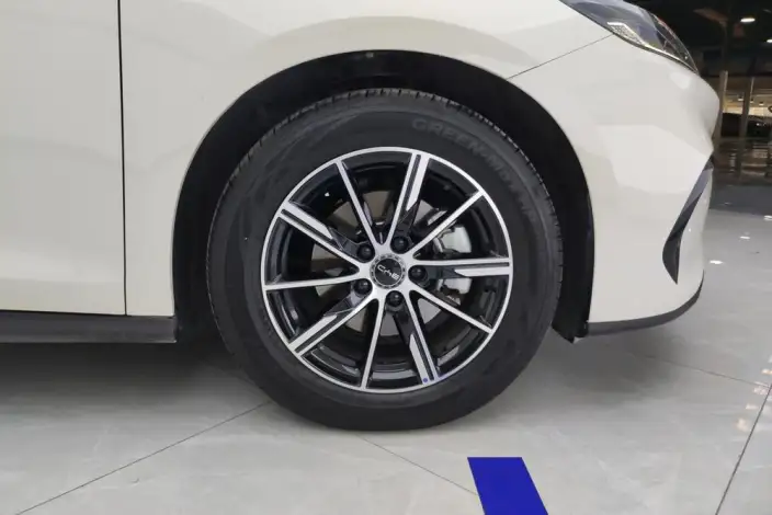 BYD Seal 06 DM 2024 Model DM-i 120KM Exclusive Model – фото 9