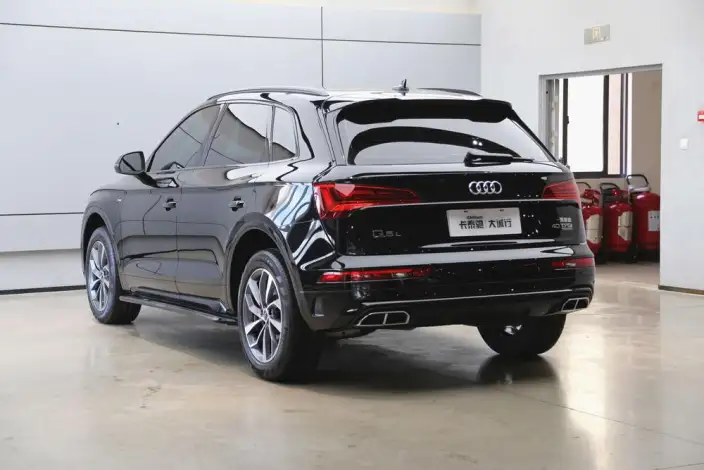 Audi Q5L 2025 Model 40TFSI Luxury Dynamic Model – фото 4