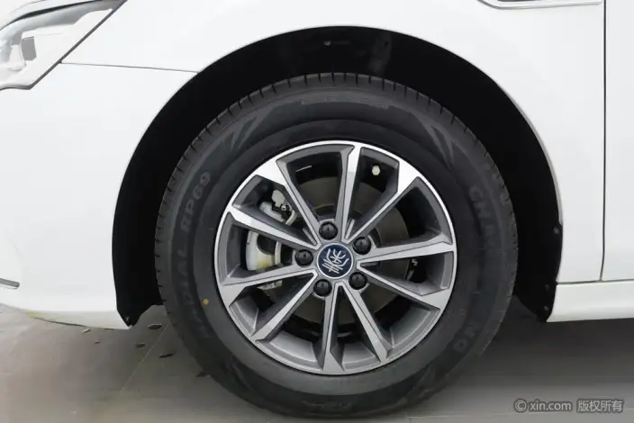 BYD Qin PLUS DM 2024 Model Honor Edition DM-i 55KM Leading Model – фото 8