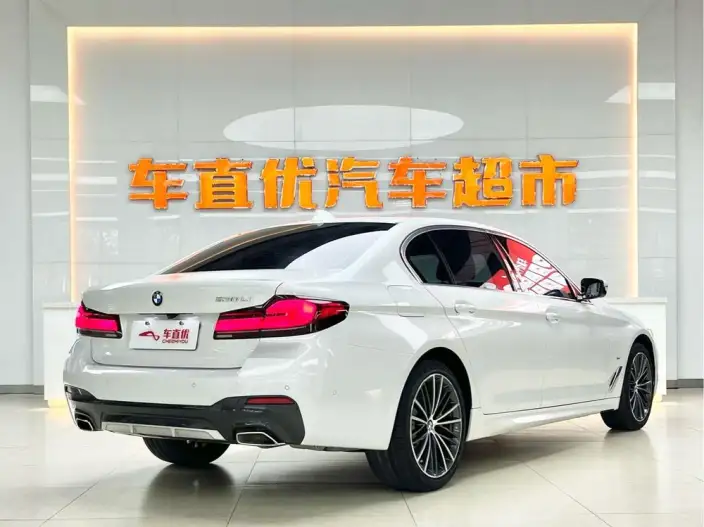 BMW 5 Series 2022 Model Facelift 530Li Leading Model M Sports Set – фото 5