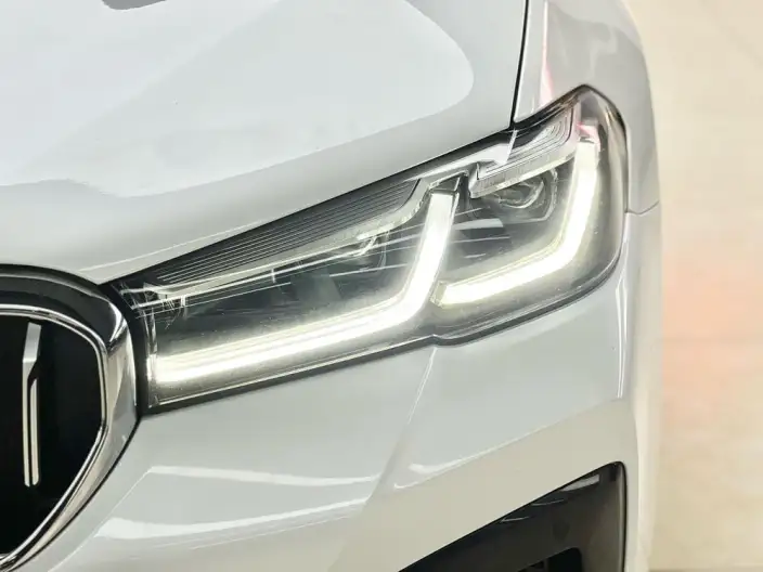BMW 5 Series 2022 Model Facelift 530Li Leading Model M Sports Set – фото 6