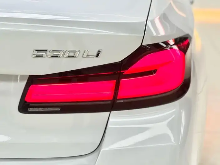 BMW 5 Series 2022 Model Facelift 530Li Leading Model M Sports Set – фото 7