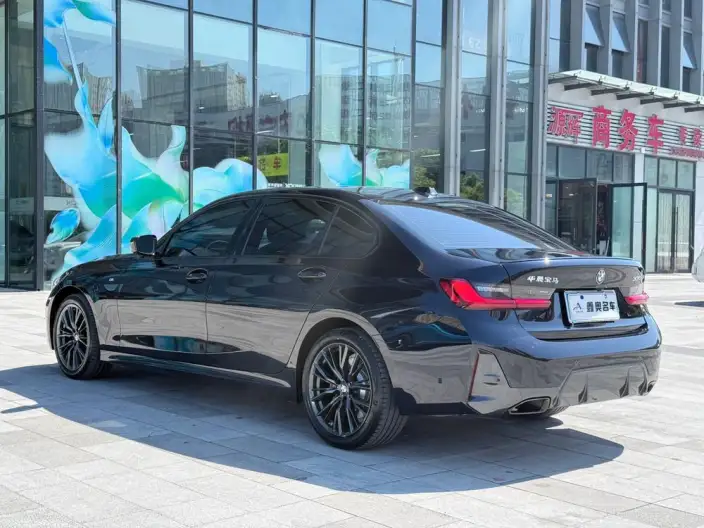 BMW 3 Series 2023 Model 330Li M Sports Night Set – фото 5