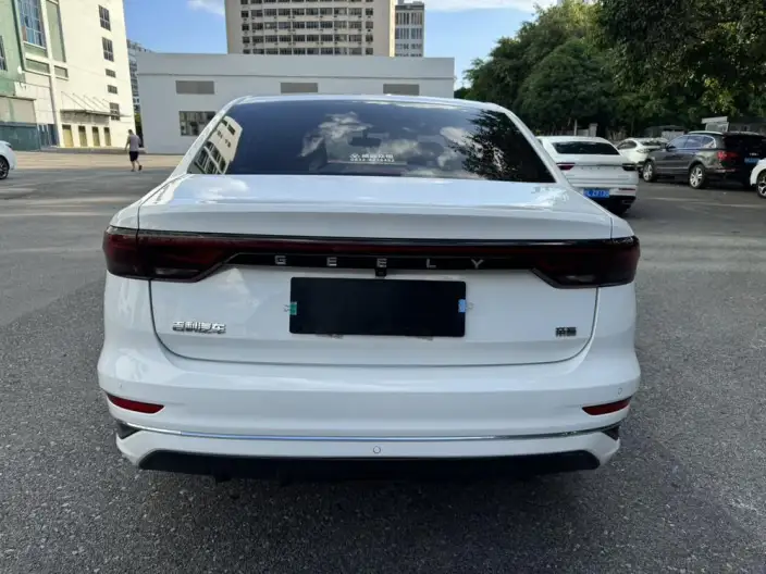 Geely Emgrand 2022 Model No. 4 Gen 1.5L CVT Flagship Model – фото 6