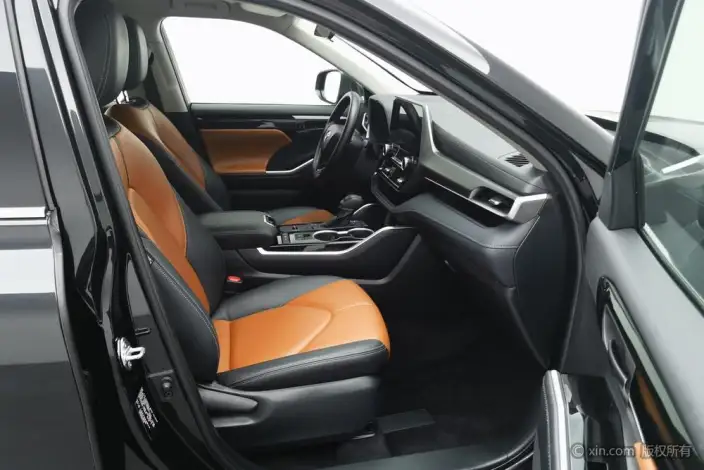Toyota Highlander 2024 Model Hybrid 2.5L 4WD Elite Edition 7 seat – фото 8