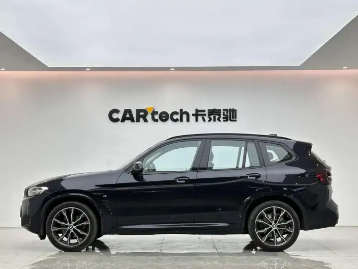 BMW X3 2022 Model xDrive30i Leading Model M Night Set – фото 4