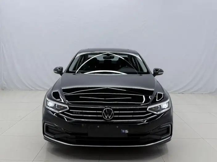 Volkswagen Magotan PHEV 2022 Model Luxury Model