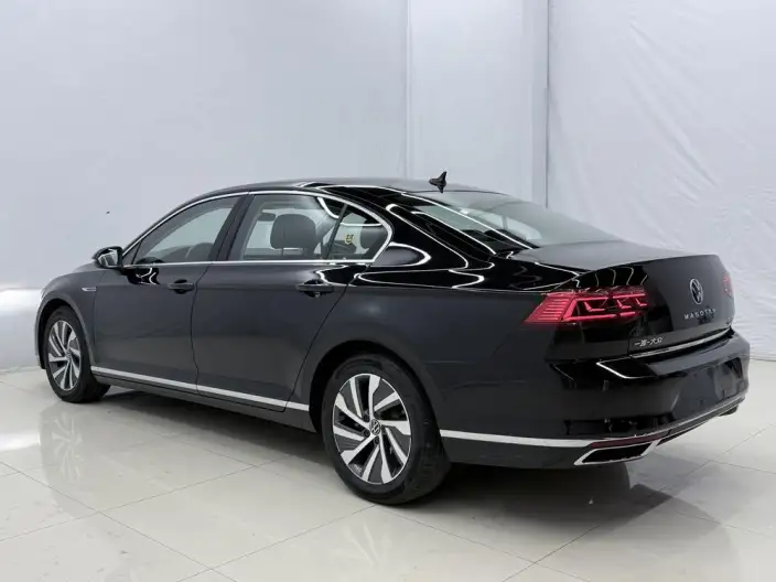 Volkswagen Magotan PHEV 2022 Model Luxury Model