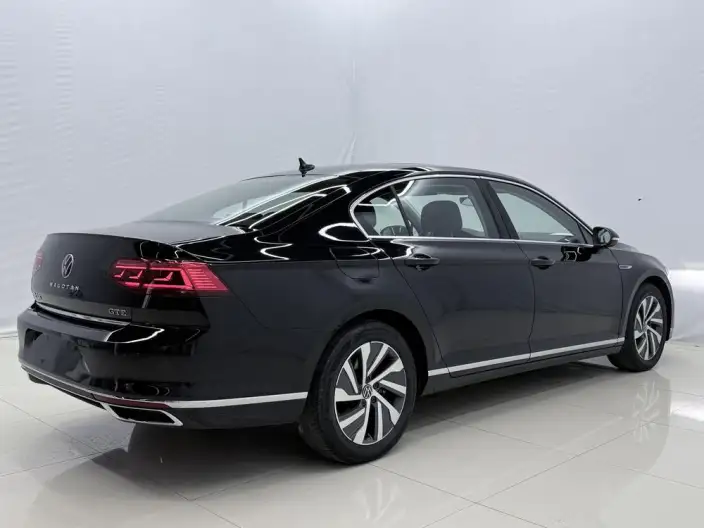 Volkswagen Magotan PHEV 2022 Model Luxury Model – фото 6