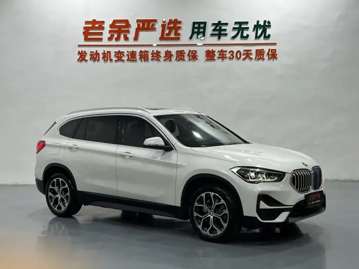 BMW X1 2022 Model sDrive25Li Leading Model – фото 3