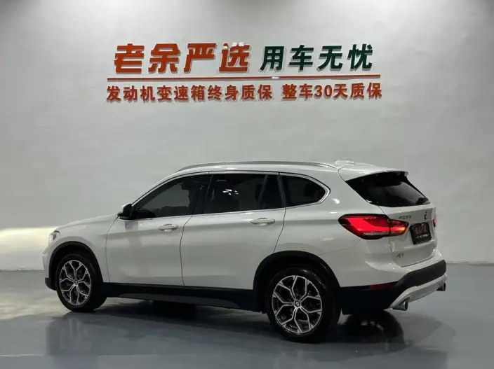 BMW X1 2022 Model sDrive25Li Leading Model – фото 4