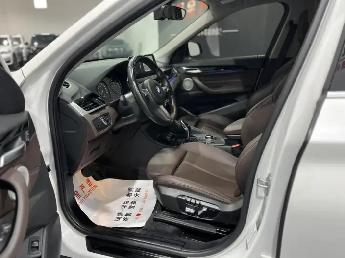 BMW X1 2022 Model sDrive25Li Leading Model – фото 8