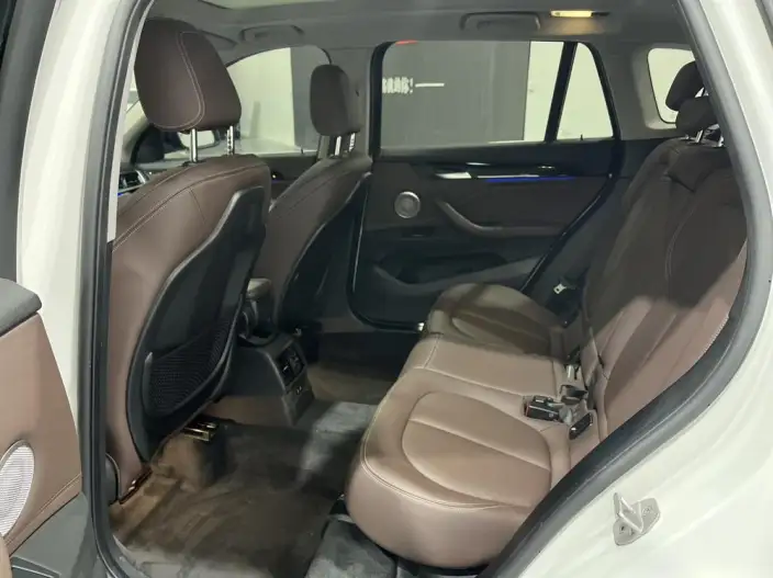 BMW X1 2022 Model sDrive25Li Leading Model – фото 9