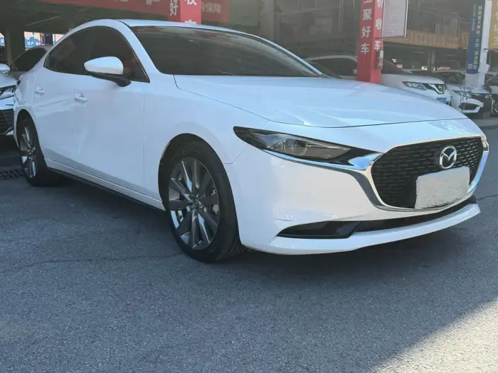 Mazda3 Axela 2021 Model 2.0L Automatic Zhi Ya Edition – фото 3