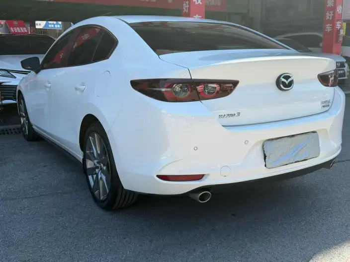 Mazda3 Axela 2021 Model 2.0L Automatic Zhi Ya Edition – фото 4