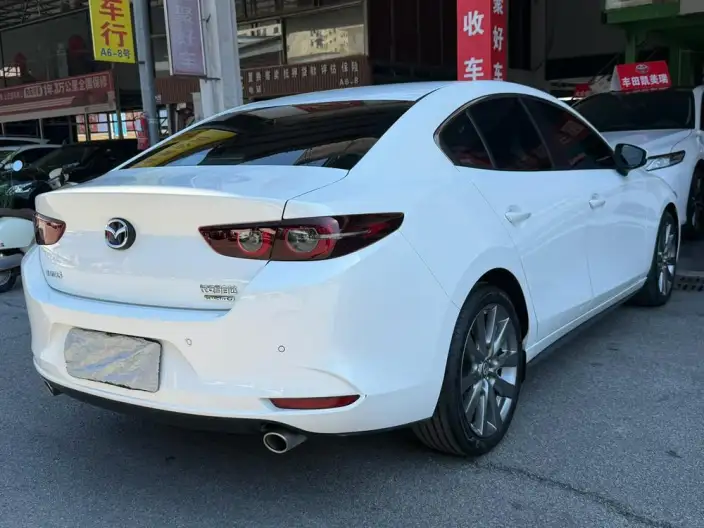 Mazda3 Axela 2021 Model 2.0L Automatic Zhi Ya Edition – фото 6