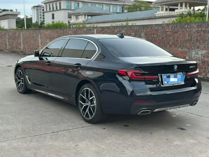 BMW 5 Series 2022 Model Facelift 530Li Exclusive Model M Sports Set – фото 4