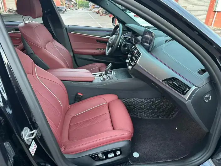 BMW 5 Series 2022 Model Facelift 530Li Exclusive Model M Sports Set – фото 9