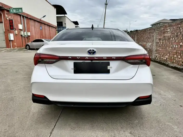 Toyota Avalon 2022 Model Hybrid 2.5L XLE Premium Edition – фото 4