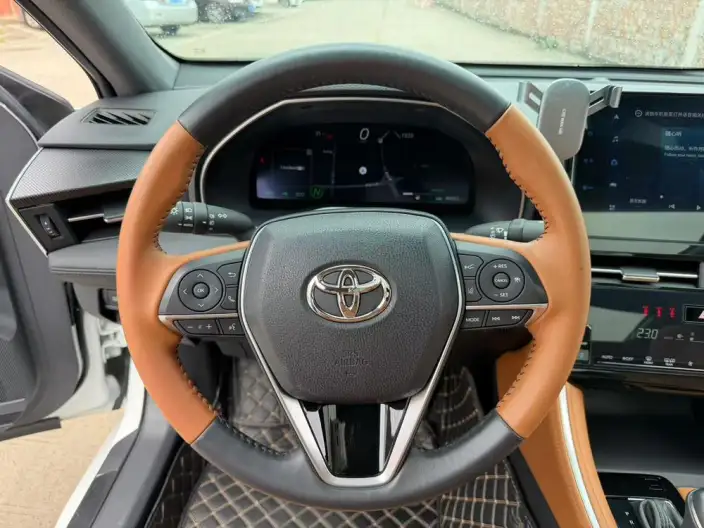 Toyota Avalon 2022 Model Hybrid 2.5L XLE Premium Edition – фото 6