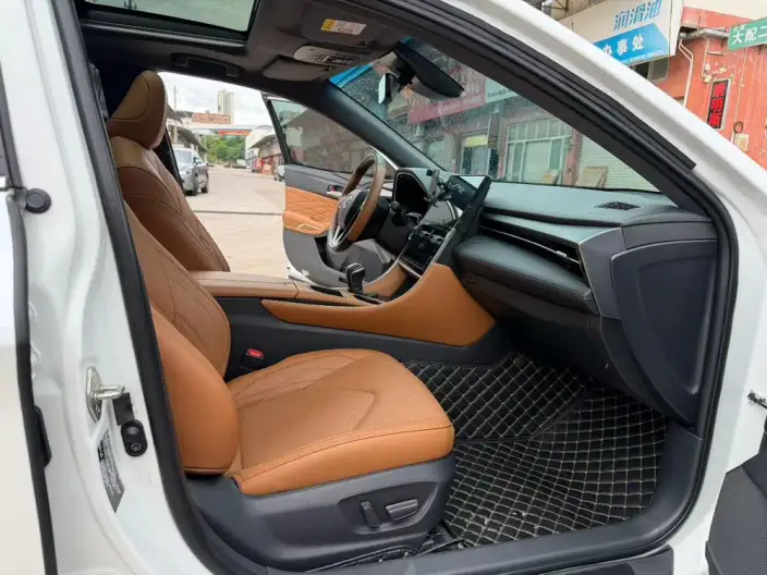Toyota Avalon 2022 Model Hybrid 2.5L XLE Premium Edition – фото 9