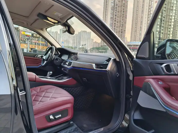 BMW X5 2022 Model xDrive 30Li Exclusive Model M Sports Set – фото 9