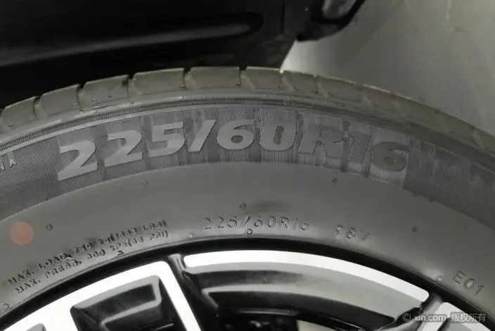BYD Seal 05DM 2026 Model DM-i 210KM Noble Model – фото 10