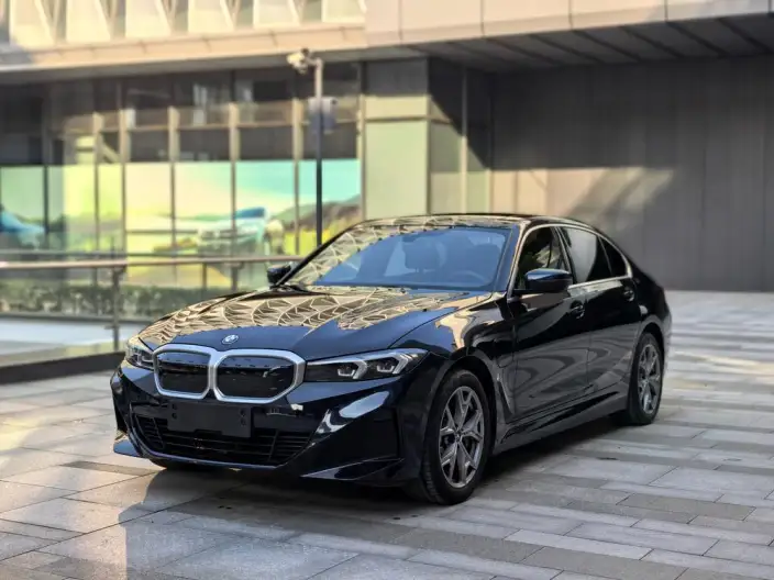 BMW i3 2025 Model eDrive35L – фото 1
