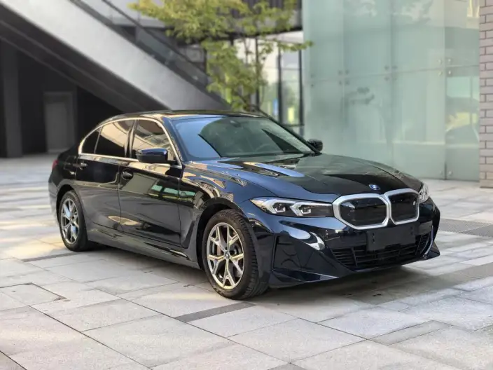BMW i3 2025 Model eDrive35L – фото 3