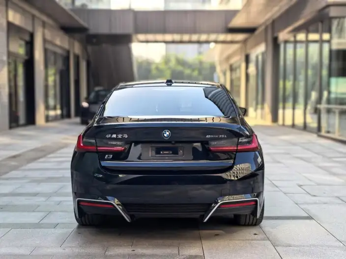 BMW i3 2025 Model eDrive35L – фото 6