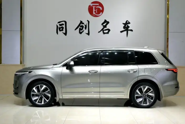 Li Auto ONE 2021 Model Extended Range 6 seat Edition – фото 4