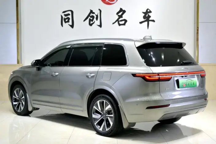 Li Auto ONE 2021 Model Extended Range 6 seat Edition – фото 5