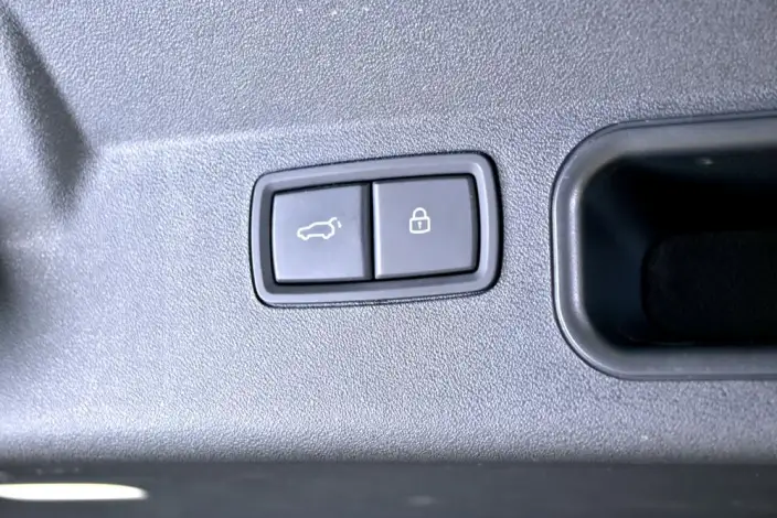 Li Auto ONE 2021 Model Extended Range 6 seat Edition – фото 10
