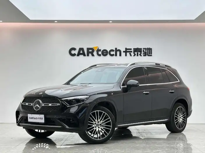 Mercedes-Benz GLC 2023 Model GLC 300 L 4MATIC Luxury Model 7 seat – фото 1