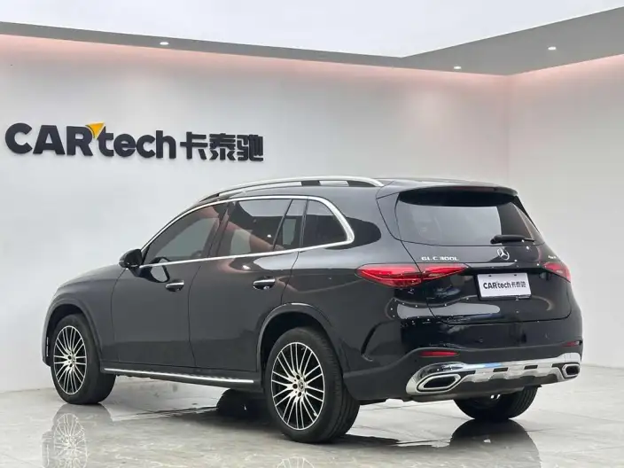 Mercedes-Benz GLC 2023 Model GLC 300 L 4MATIC Luxury Model 7 seat – фото 5