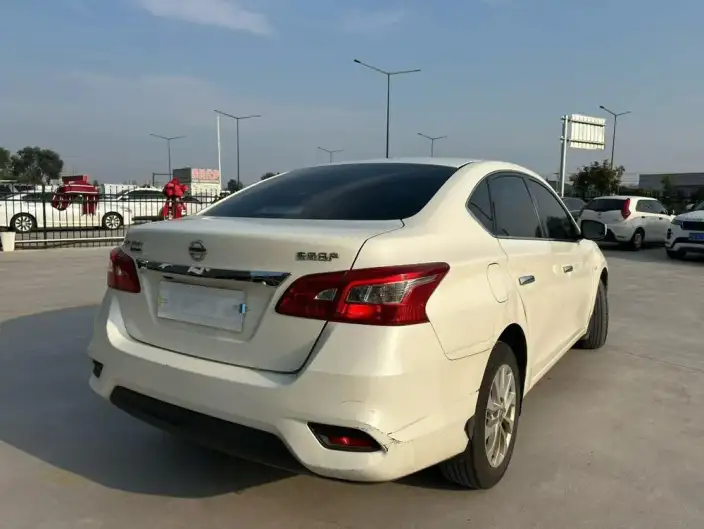 Nissan Sylphy 2022 Model Classic 1.6 XL CVT Deluxe Edition – фото 6