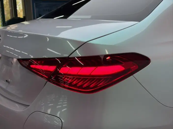 Mercedes-Benz C-Class PHEV 2023 Model Facelift C 350 eL – фото 7