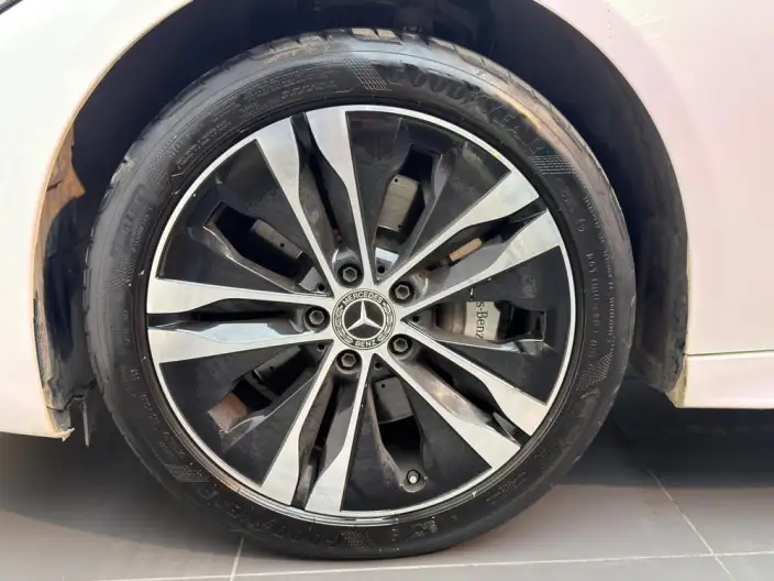 Mercedes-Benz C-Class PHEV 2023 Model Facelift C 350 eL – фото 10
