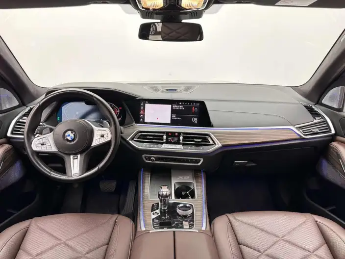BMW X5 2022 Model xDrive 40Li Exclusive Model M Sports Set – фото 9