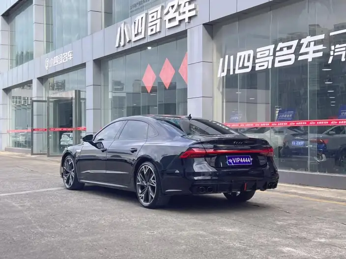 Audi A7 L 2023 Model 45 TFSI quattro S-line Black Samurai Edition – фото 4