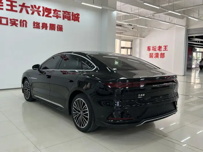 BYD Han DM 2022 Model DM-i 121KM Zunrong Model