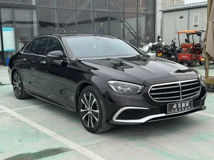 Mercedes-Benz E-Class PHEV 2022 Model Facelift E 350 e L Sports sedan – фото 3