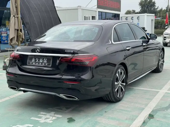 Mercedes-Benz E-Class PHEV 2022 Model Facelift E 350 e L Sports sedan – фото 6