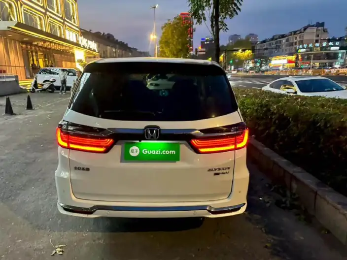 Honda Elysion 2022 Model 2.0L Hybrid Deluxe Edition – фото 5