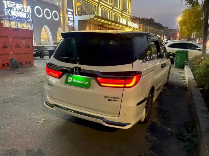 Honda Elysion 2022 Model 2.0L Hybrid Deluxe Edition – фото 6